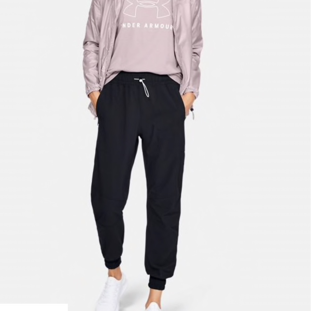 Recover Woven Jogger